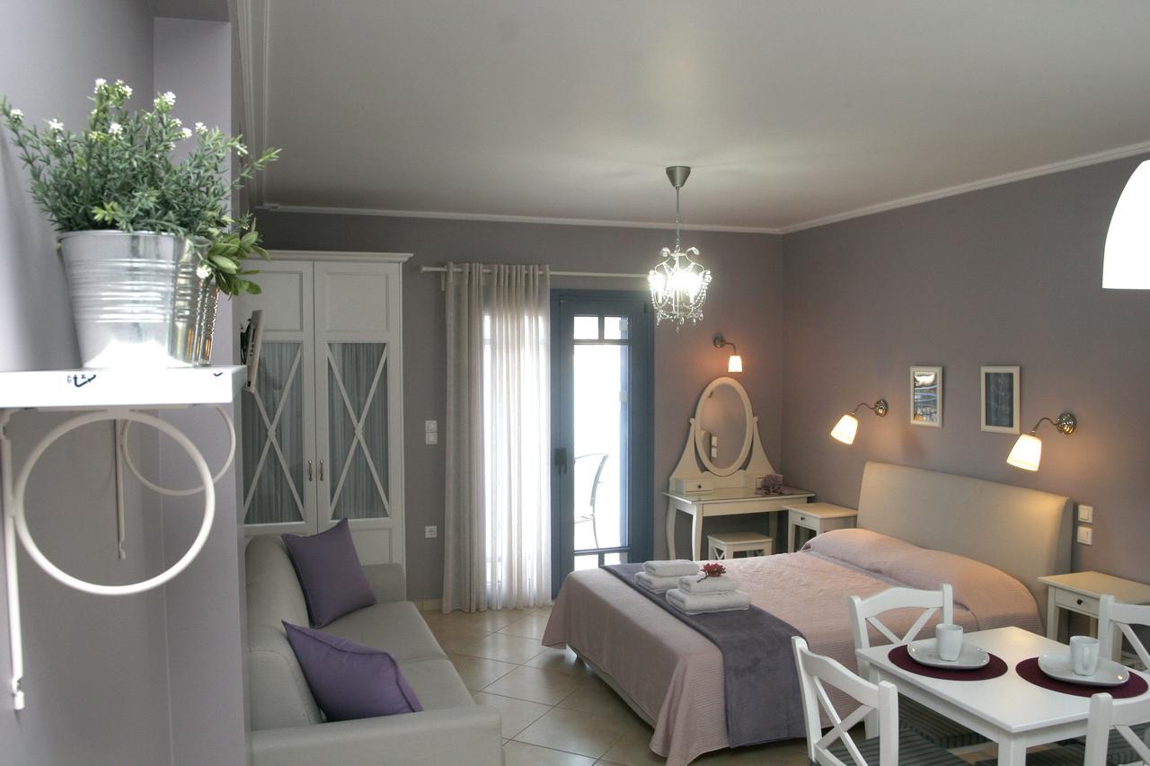 Boutique Hotel Iasmos Trizonía Exteriör bild